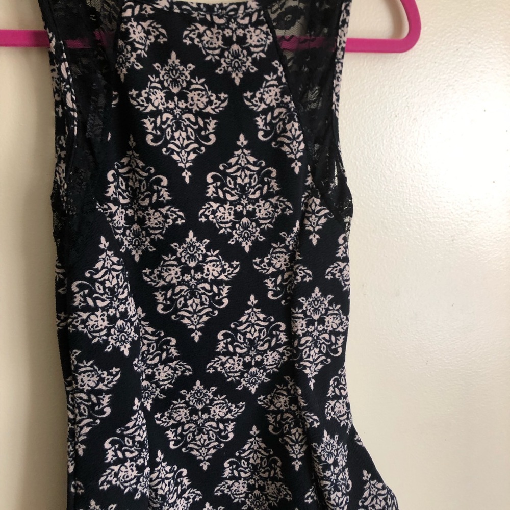 Blouse - Picture 2 of 2